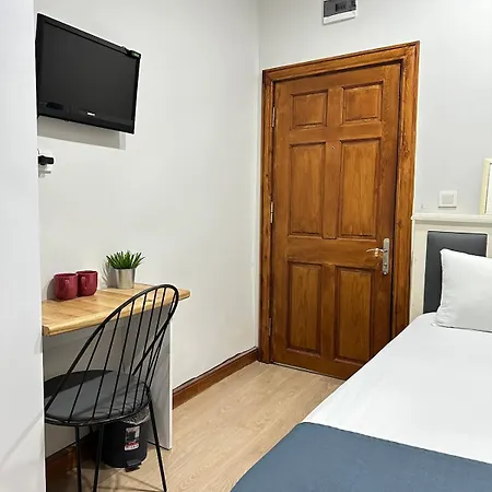 Perahomes For Light Sleeper Estambul