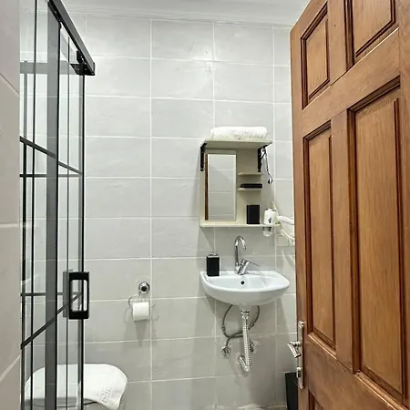 Апартаменты Perahomes For Light Sleeper Стамбул